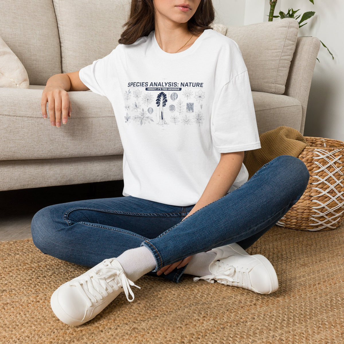 Species analysis – Adventure Graphic Blue Print Art T-Shirt