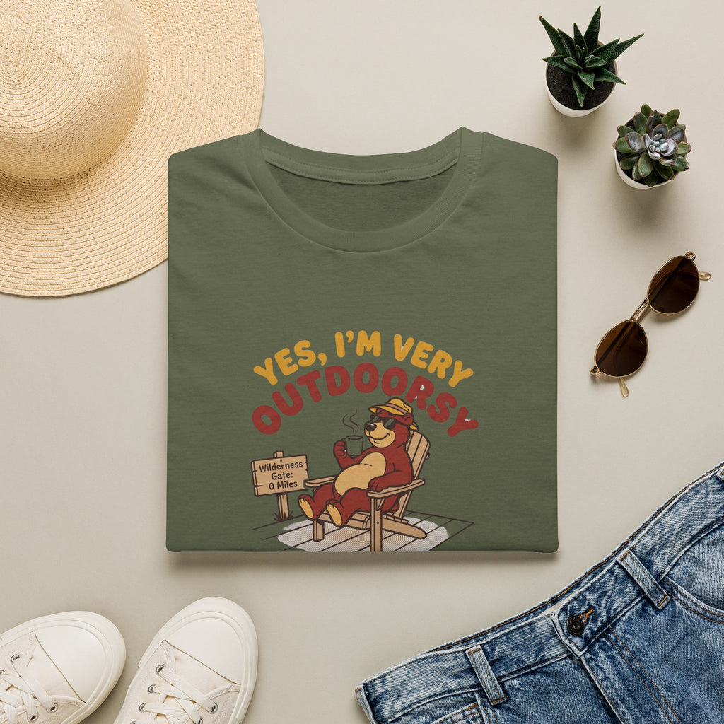 I am outdoorsy bear – Adventure Graphic Cartoon Art T-Shirt