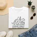 Leave only paws prints cougar – Adventure Graphic Line Art T-Shirt