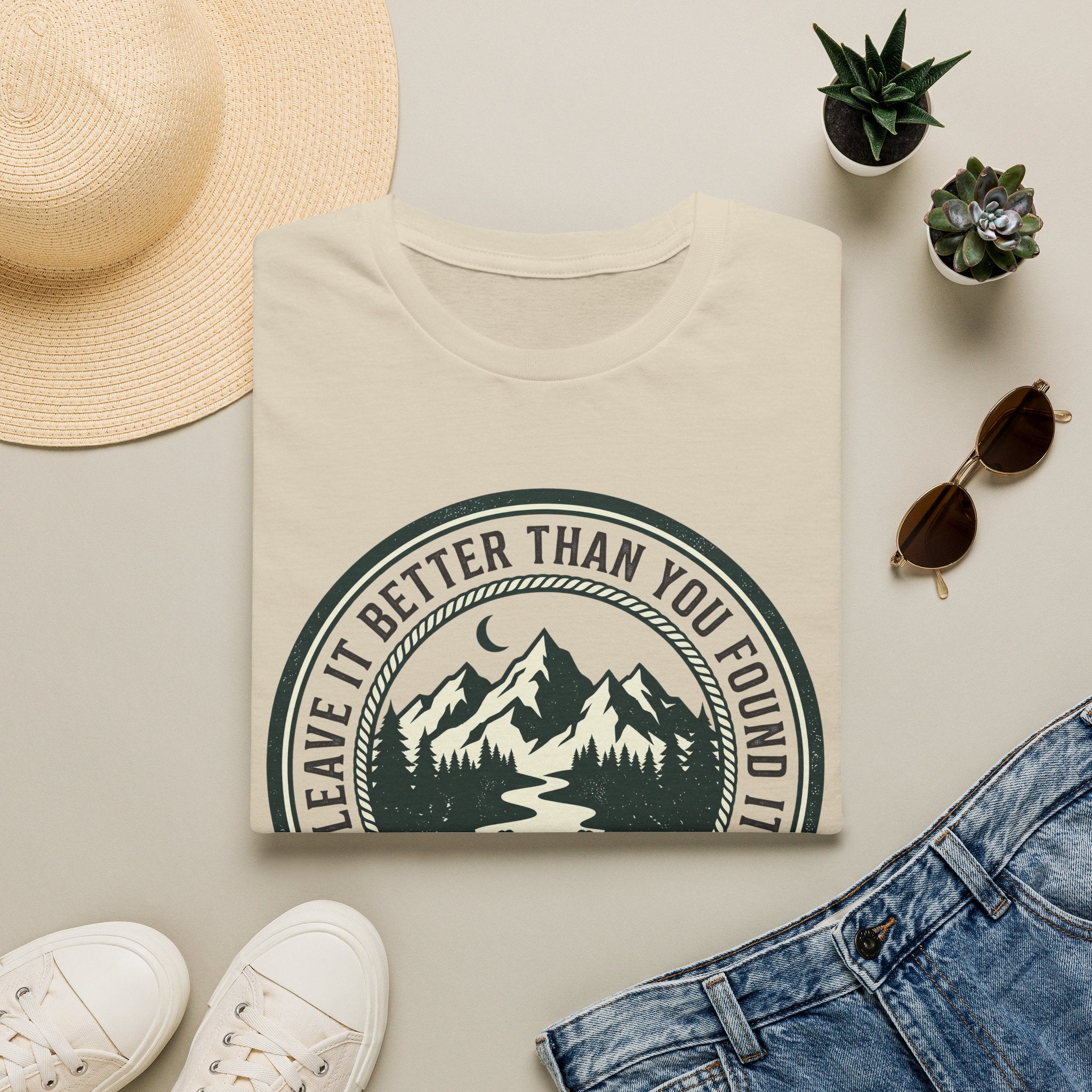 Leave it better – Adventure Graphic Badge T-Shirt